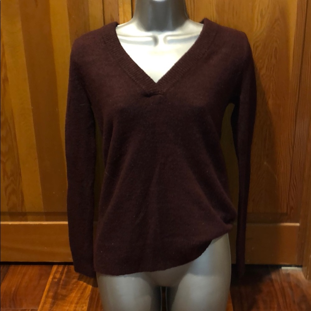 maroon  sweater